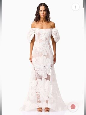 elliatt roxana white 3d floral embroidered mesh lace bridal wedding gown small